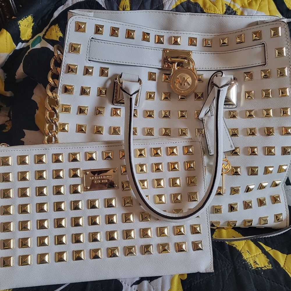 🤍White/Gold studded Michael Kors Bag!!